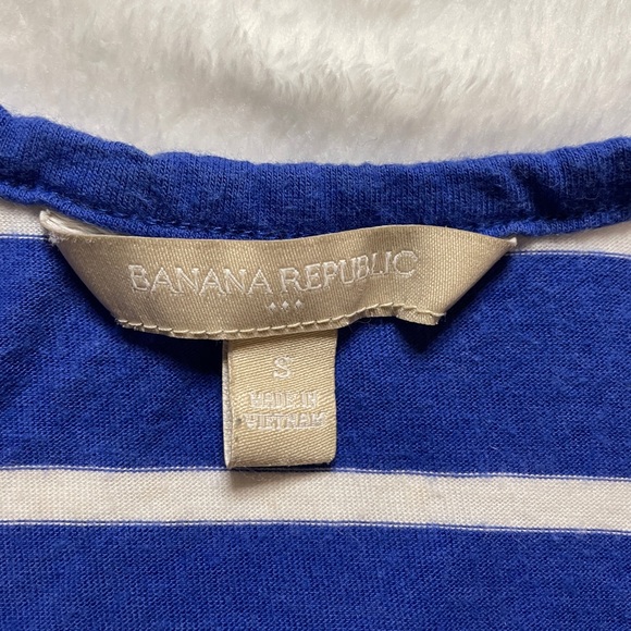 Banana republic blue stripe 3 button tank top - Picture 2 of 3